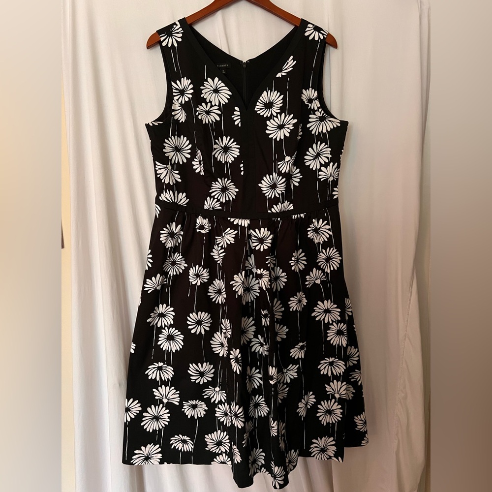 Talbots Black Sleeveless Midi Dress with White Daisy Print
